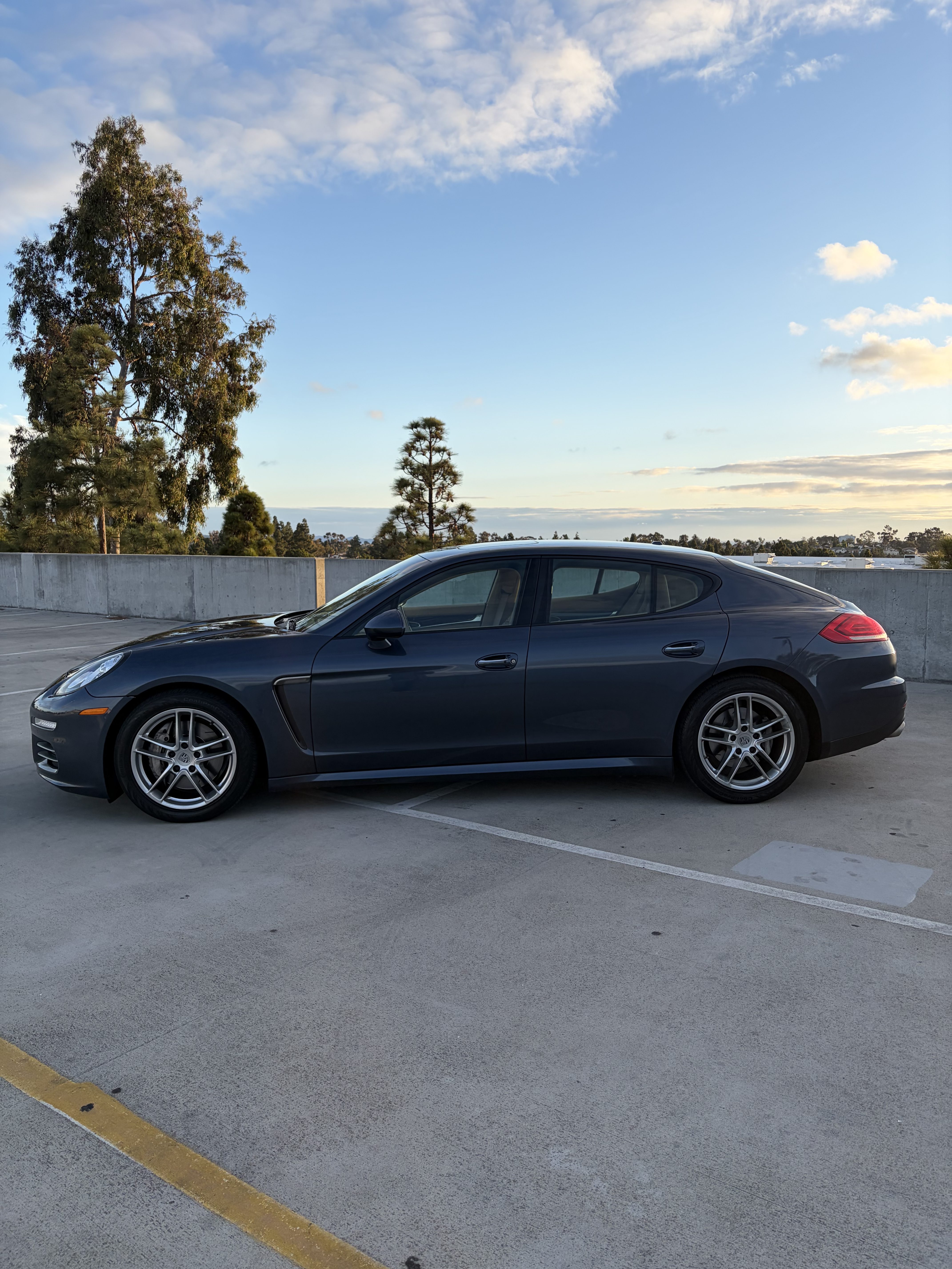2014 Porsche Panamera 4