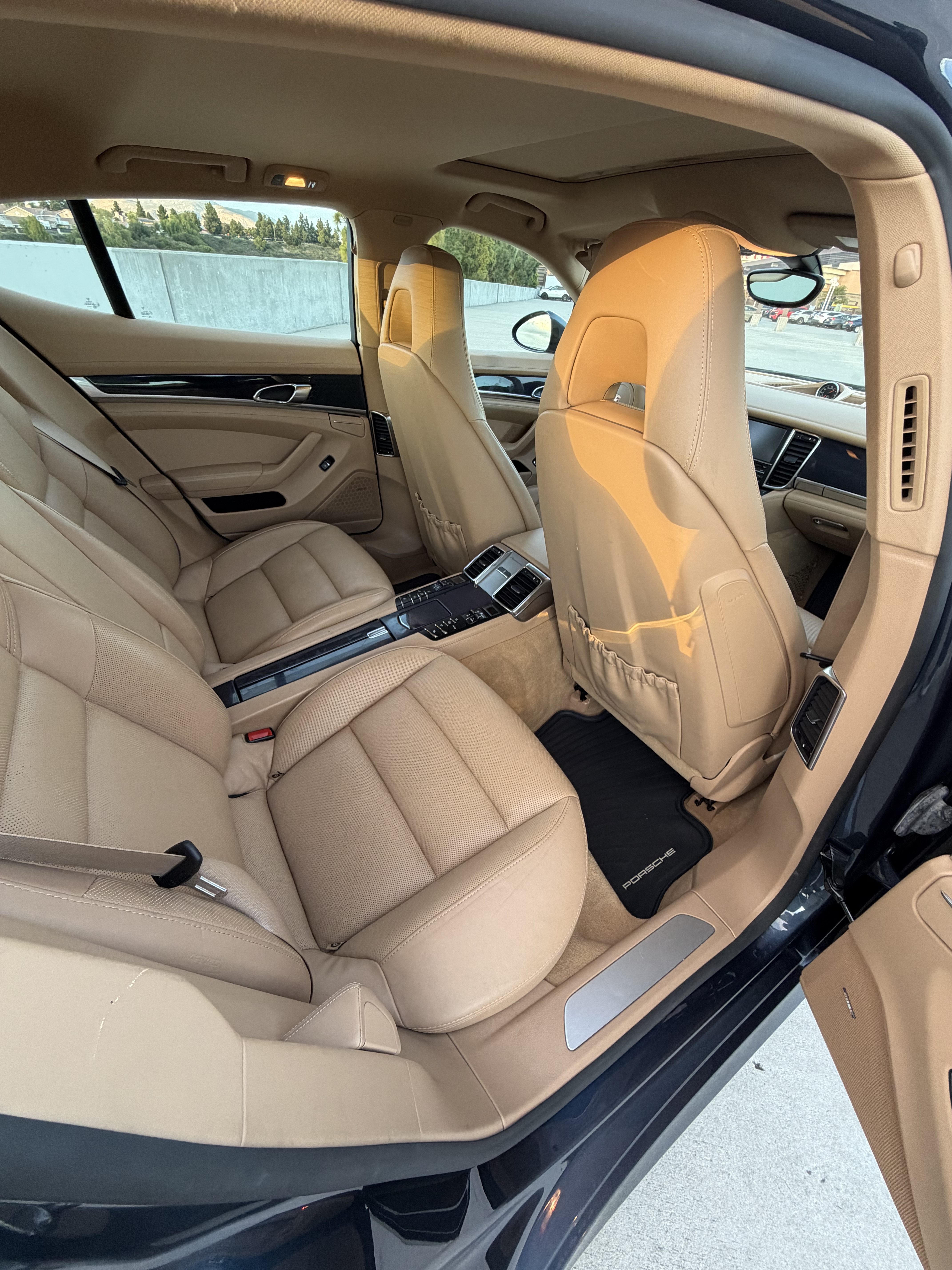 2014 Porsche Panamera 4